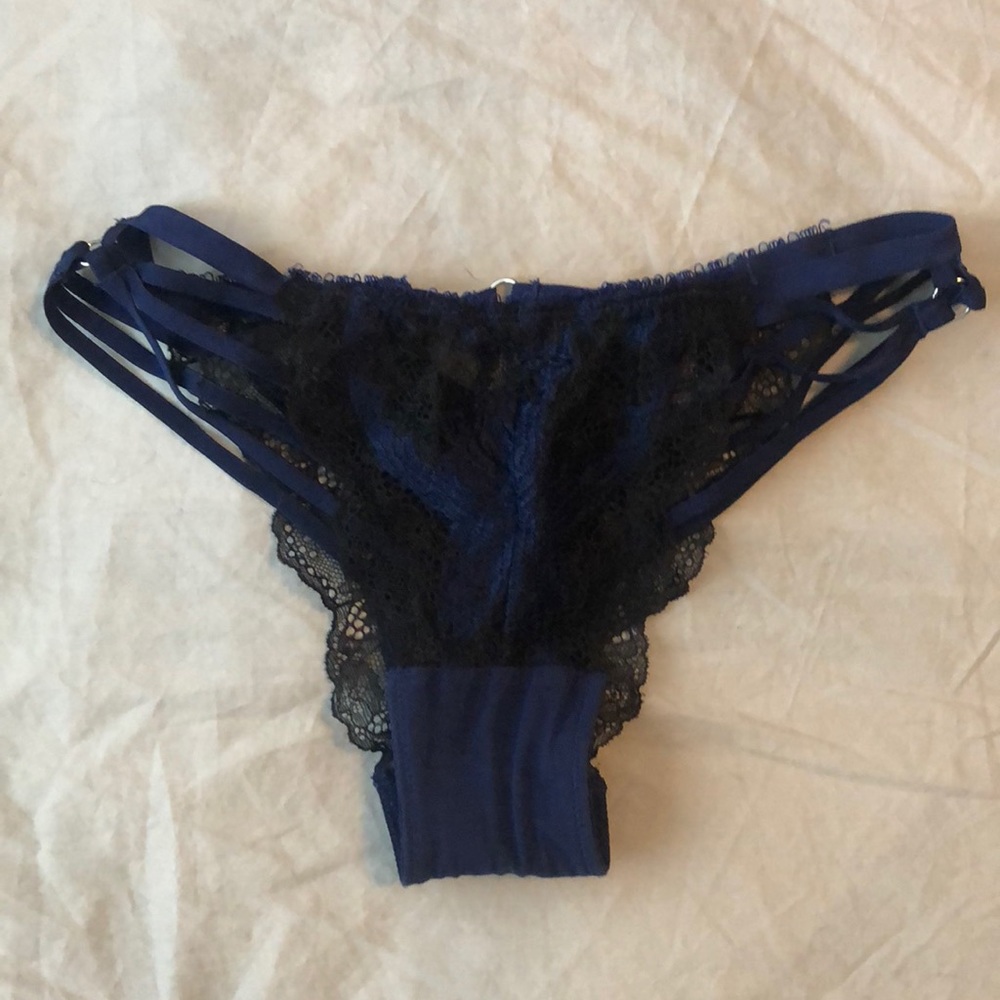 Victoria’s Secret very sexy cheekini
